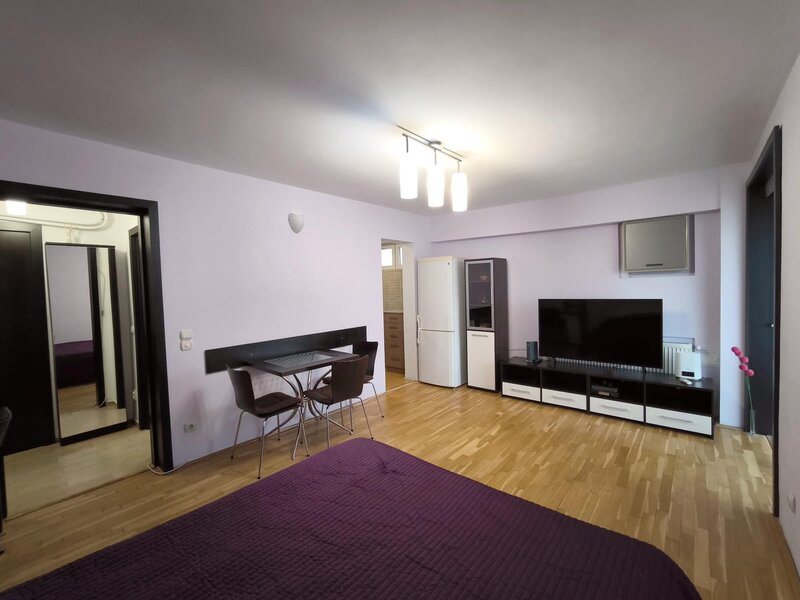 Iancului, Obor metrou zona Avrig garsoniera mobilata, 37 mp, bloc anvelopat