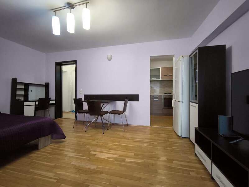 Iancului, Obor metrou zona Avrig garsoniera mobilata, 37 mp, bloc anvelopat